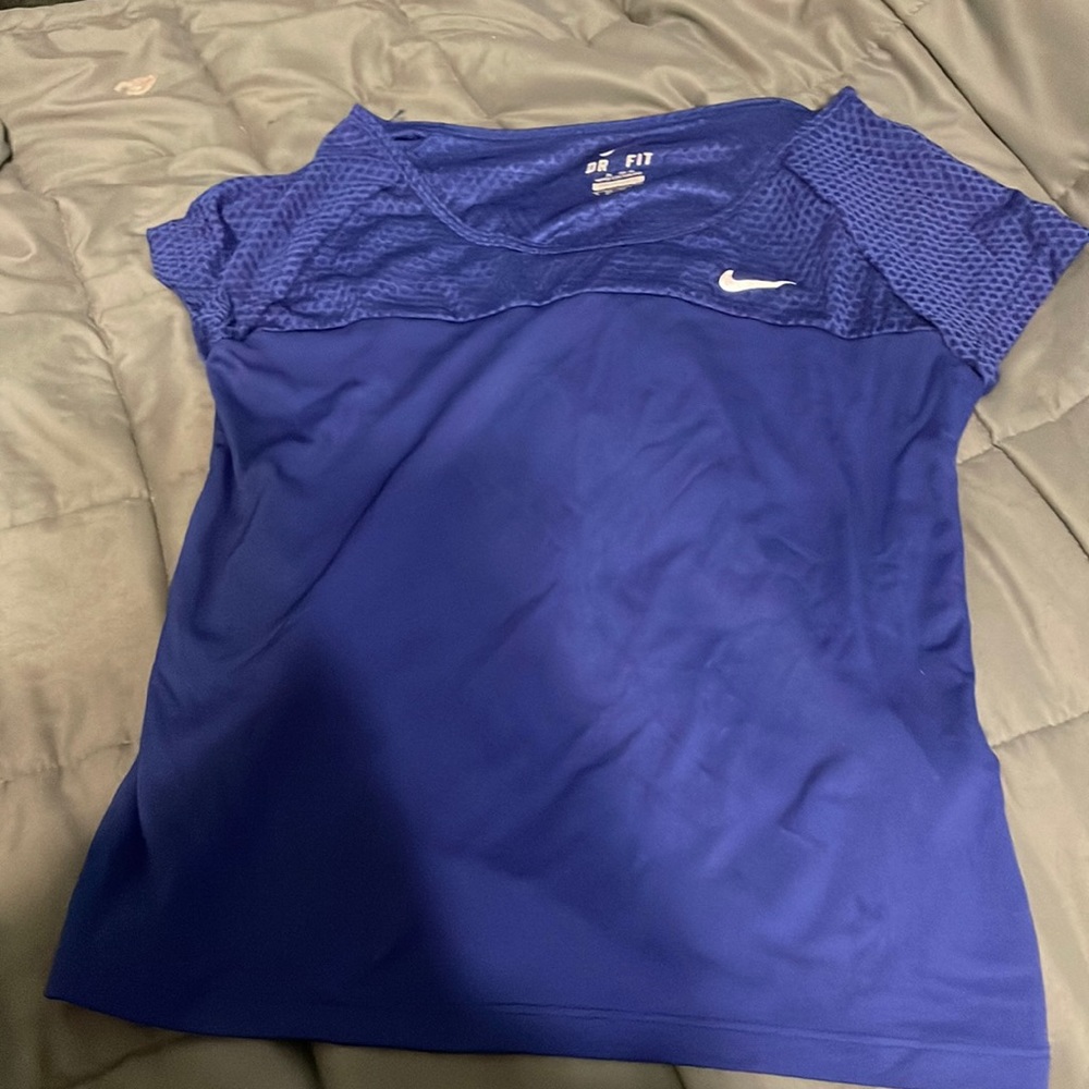 Nike dry fit too